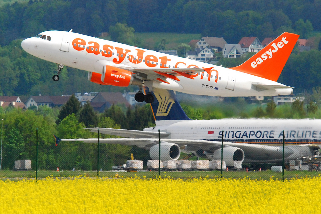 Photo of Easyjet G-EZFF, Airbus A319