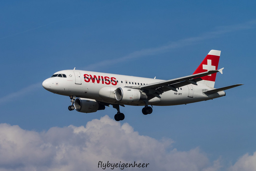 Photo of Swiss HB-IPT, Airbus A319