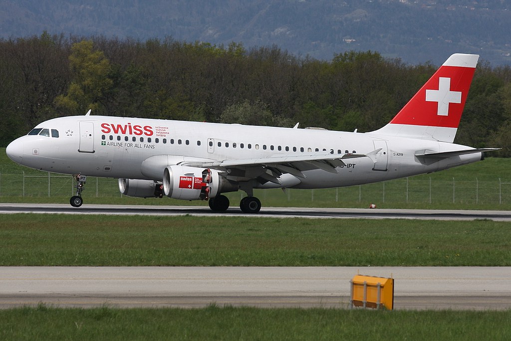 Photo of Swiss HB-IPT, Airbus A319