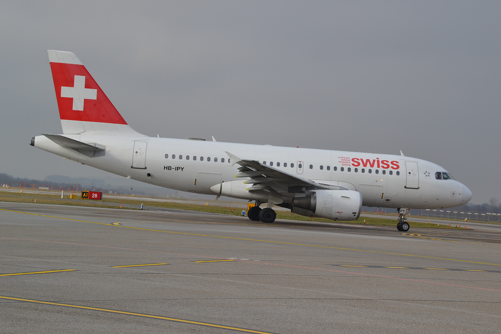 Photo of Swiss International Airlines HB-IPY, Airbus A319