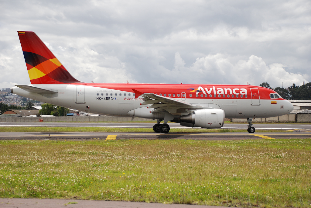 Photo of Avianca HK-4553, Airbus A319