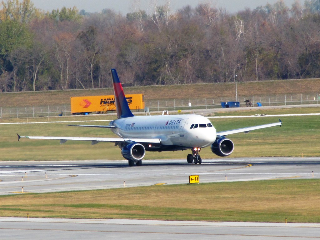 Photo of Delta Airlines N320NB, Airbus A319