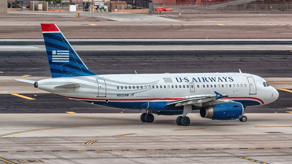 Photo of American Airlines N802AW, Airbus A319