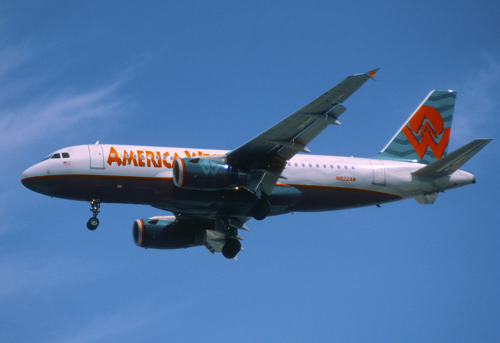 Photo of American Airlines N822AW, Airbus A319
