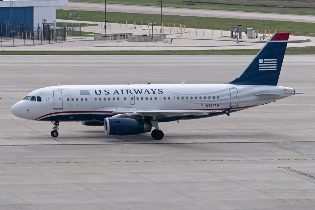 Photo of US Airways N834AW, Airbus A319