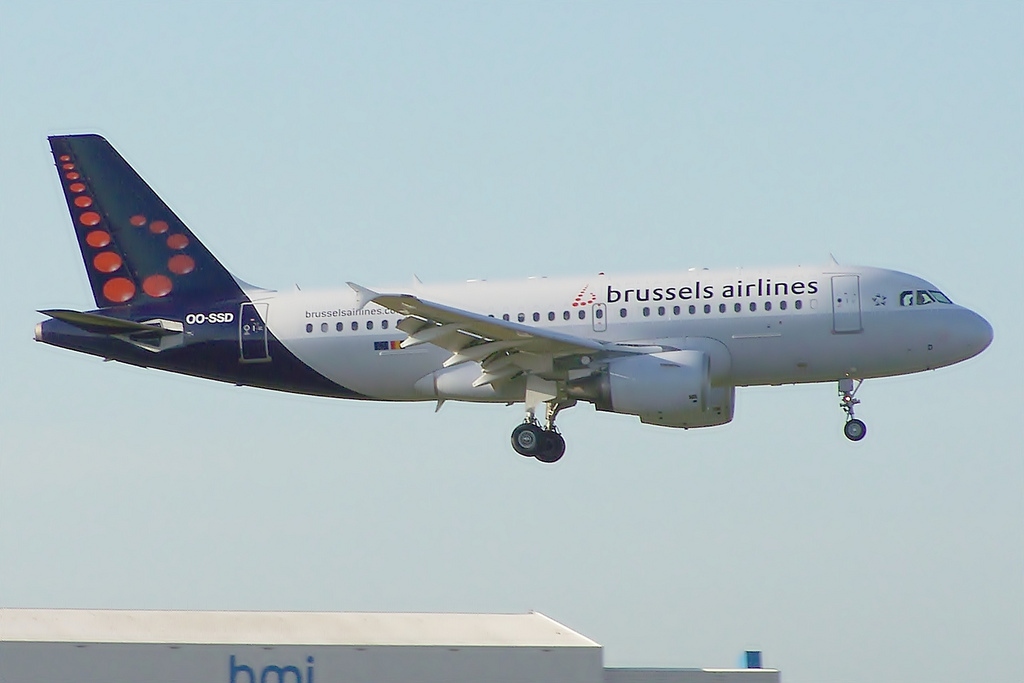Photo of Brussels Airlines OO-SSD, Airbus A319
