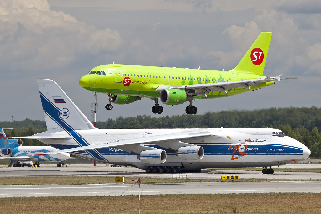 Photo of S7 Airlines VP-BHF, Airbus A319