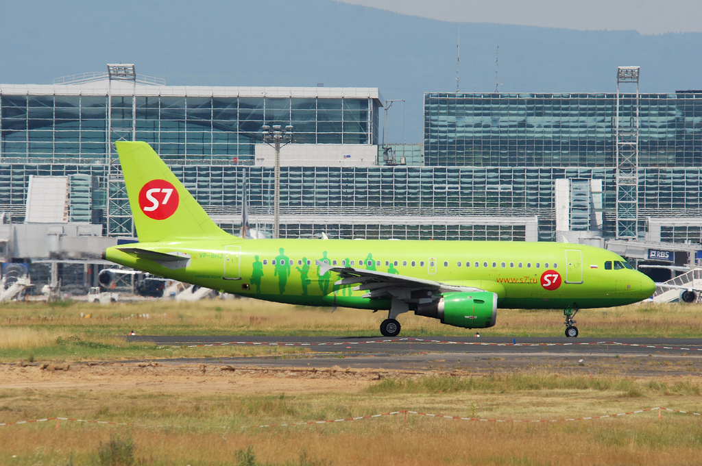 Photo of S7 Airlines VP-BHJ, Airbus A319