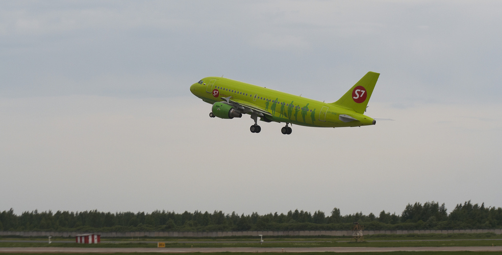 Photo of S7 Airlines VP-BHQ, Airbus A319