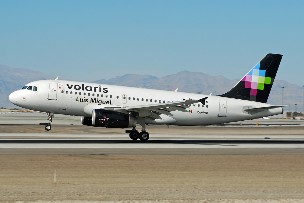 Photo of Volaris XA-VOI, Airbus A319