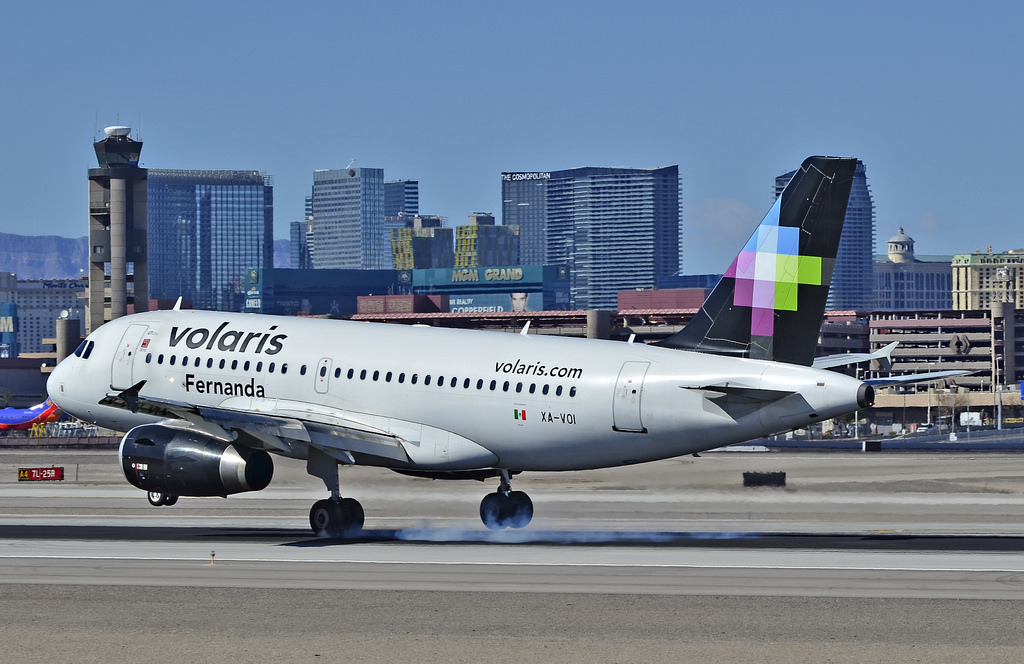 Photo of Volaris XA-VOI, Airbus A319