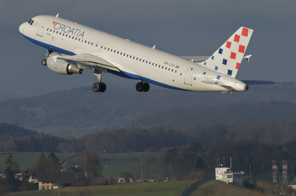 Photo of Croatia Airlines 9A-CTJ, Airbus A320