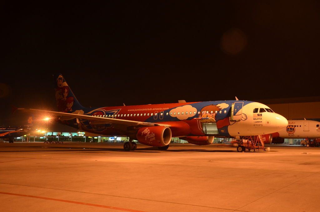 Photo of AirAsia 9M-AFB, Airbus A320