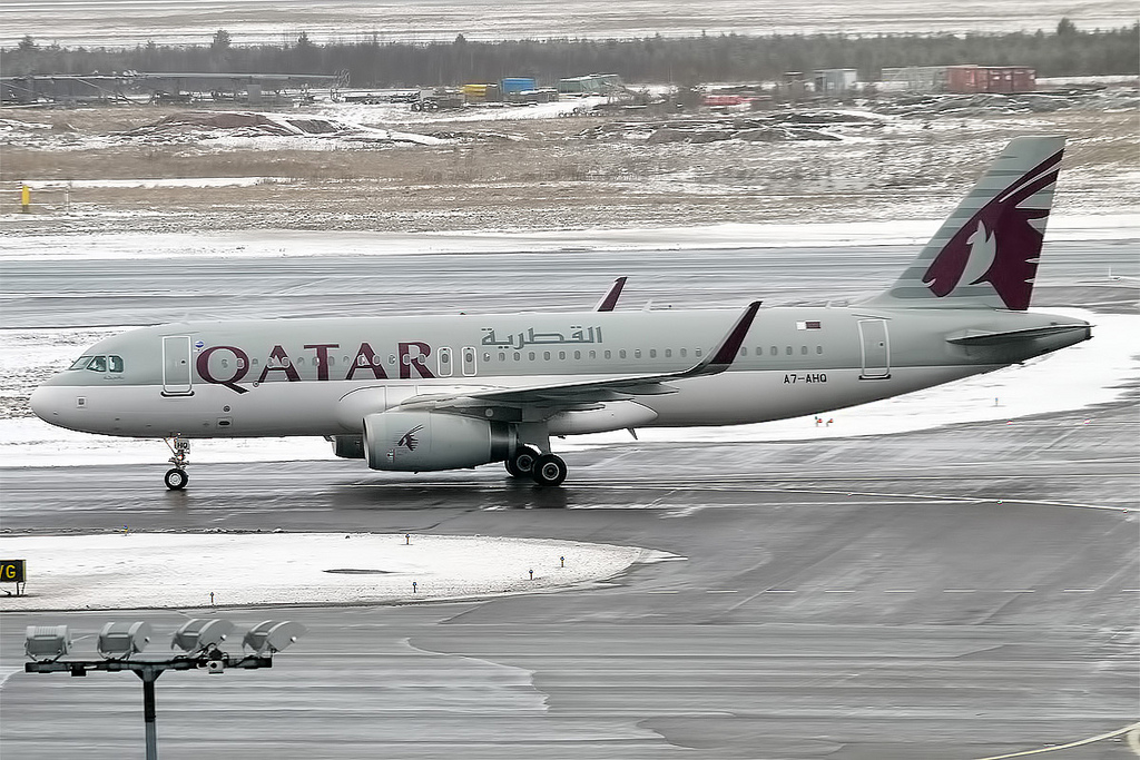 Photo of Qatar Airways A7-AHQ, Airbus A320