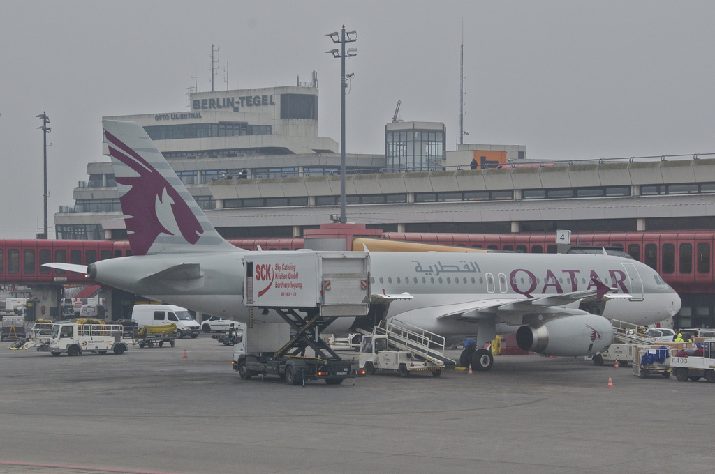 Photo of Qatar Airways A7-AHX, Airbus A320