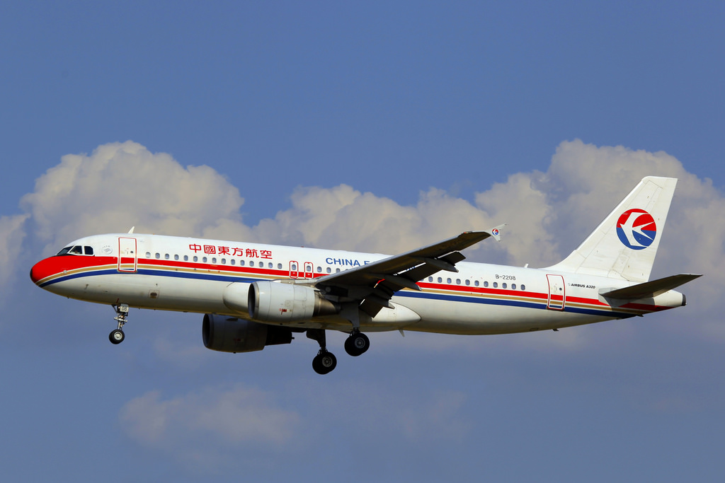 Photo of China Eastern Airlines B-2208, Airbus A320