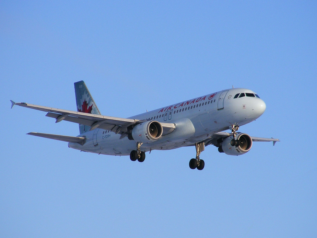 Photo of Air Canada C-FDRH, Airbus A320