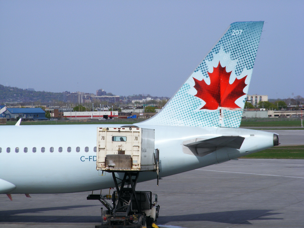 Photo of Air Canada C-FDST, Airbus A320