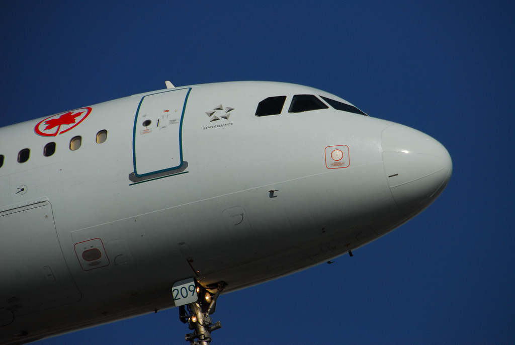 Photo of Air Canada C-FFWI, Airbus A320
