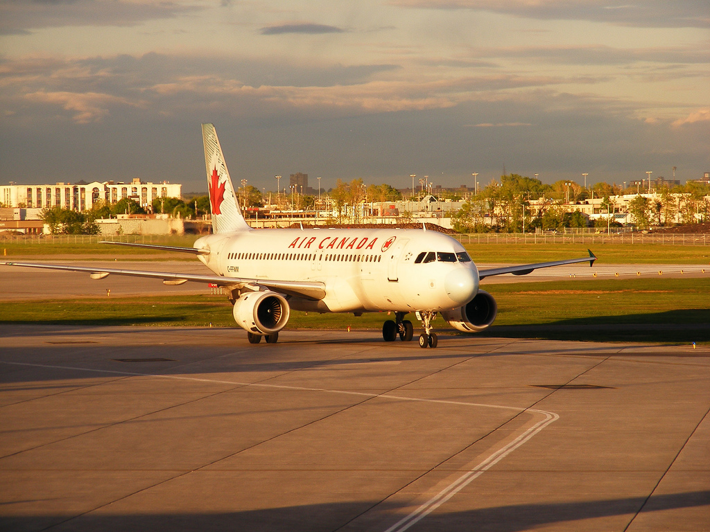 Photo of Air Canada C-FFWM, Airbus A320