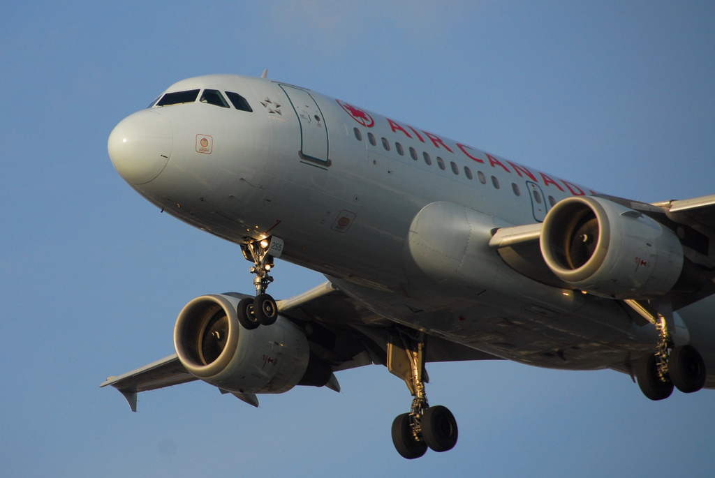 Photo of Air Canada C-FGYS, Airbus A320