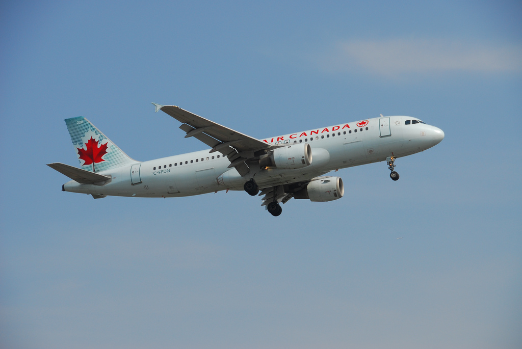 Photo of Air Canada C-FPDN, Airbus A320