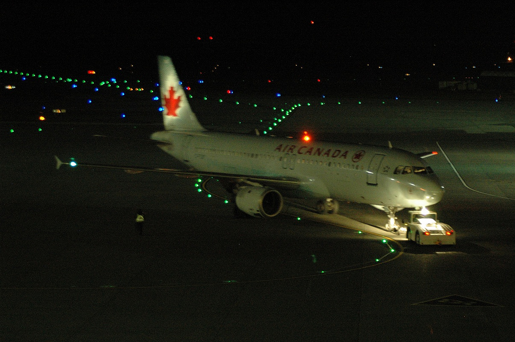 Photo of Air Canada C-FTJP, Airbus A320