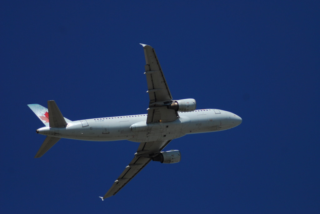 Photo of Air Canada C-FZUB, Airbus A320