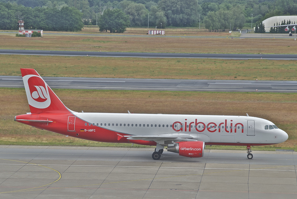 Photo of Air Berlin D-ABFC, Airbus A320