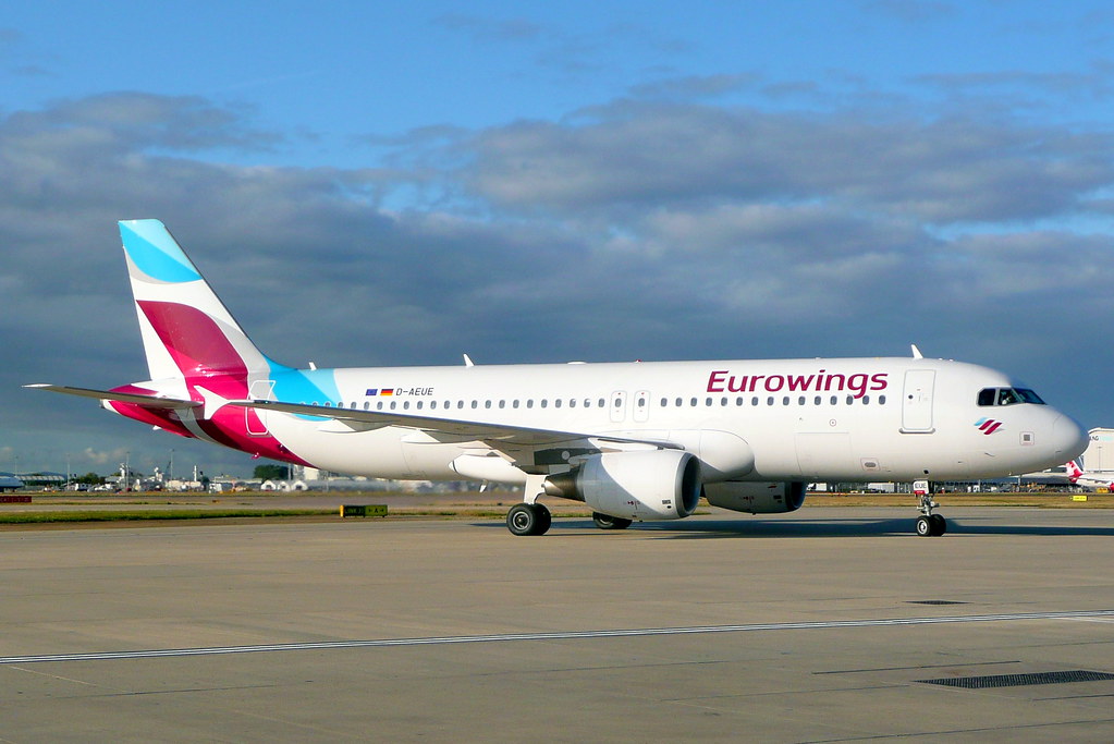 Photo of Eurowings D-AEUE, Airbus A320