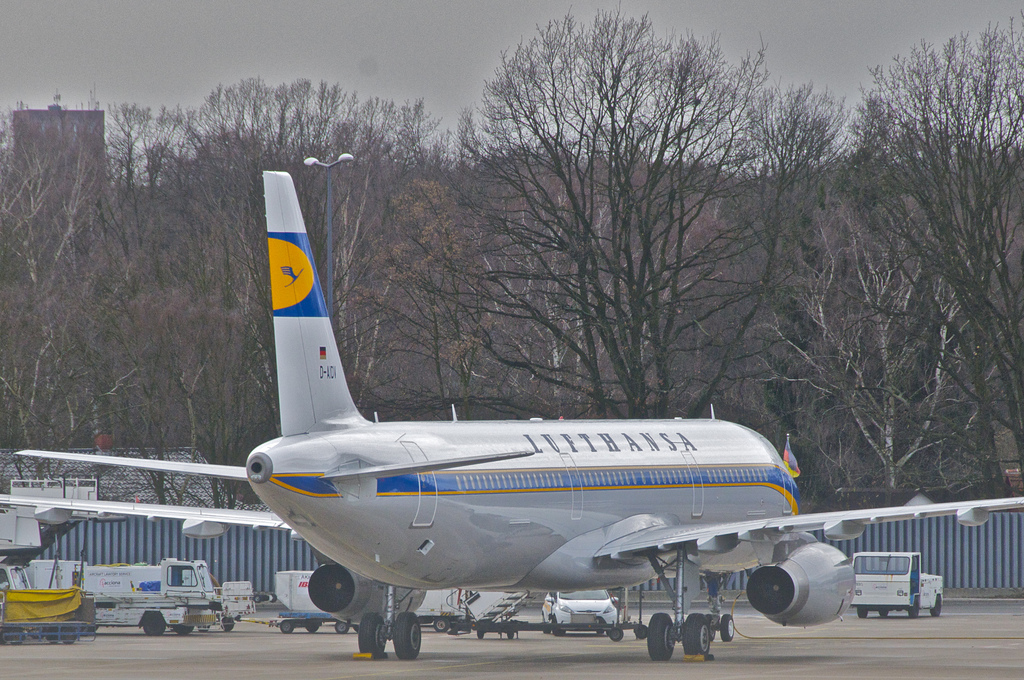 Photo of Lufthansa D-AIDI, Airbus A321