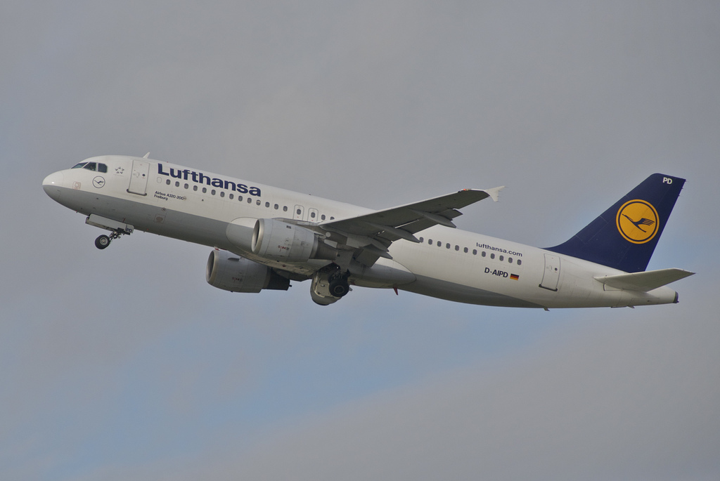 Photo of Lufthansa D-AIPD, Airbus A320