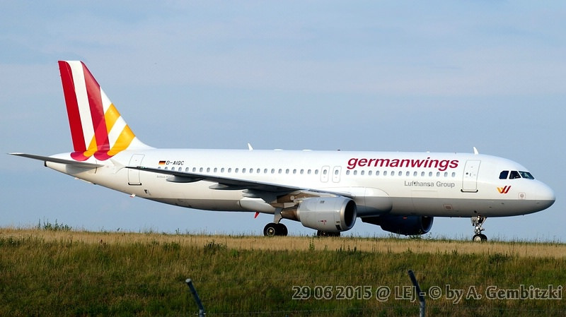 Photo of Germanwings D-AIQC, Airbus A320
