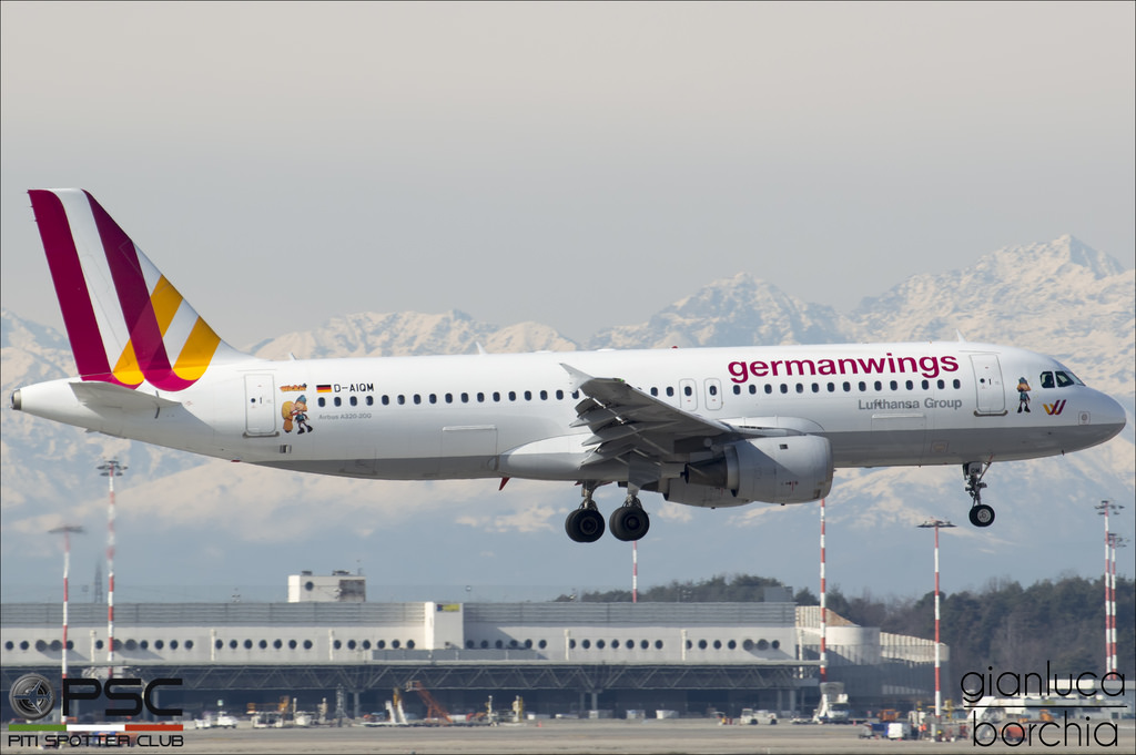 Photo of Eurowings D-AIQM, Airbus A320
