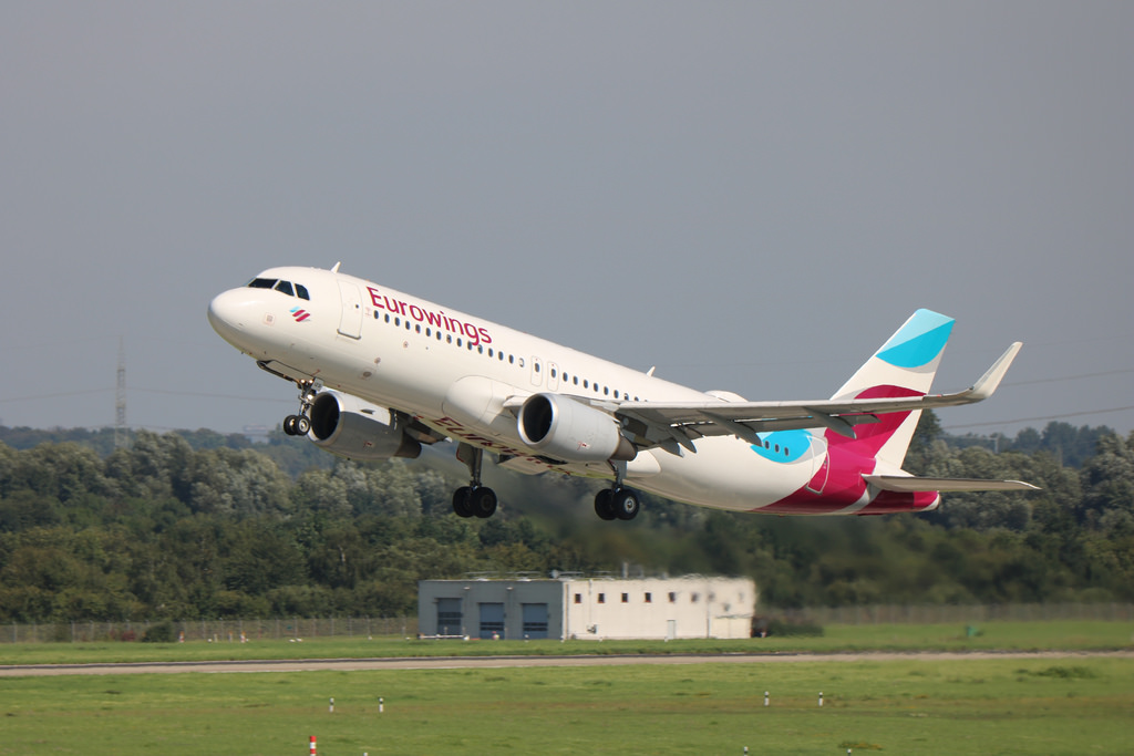 Photo of Eurowings D-AIZS, Airbus A320