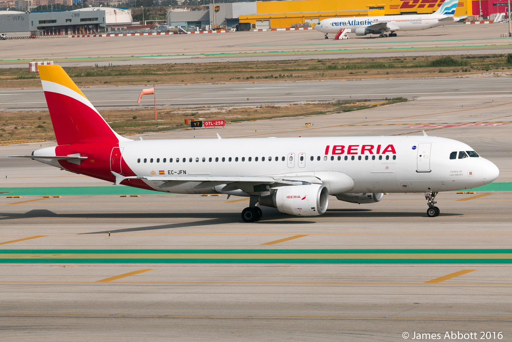 Photo of Iberia EC-JFN, Airbus A320