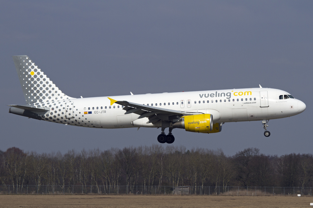Photo of Vueling EC-JTR, Airbus A320