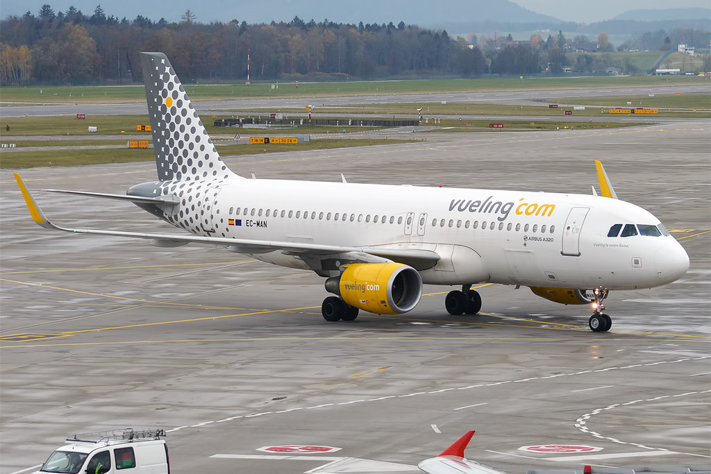 Photo of Vueling EC-MAN, Airbus A320