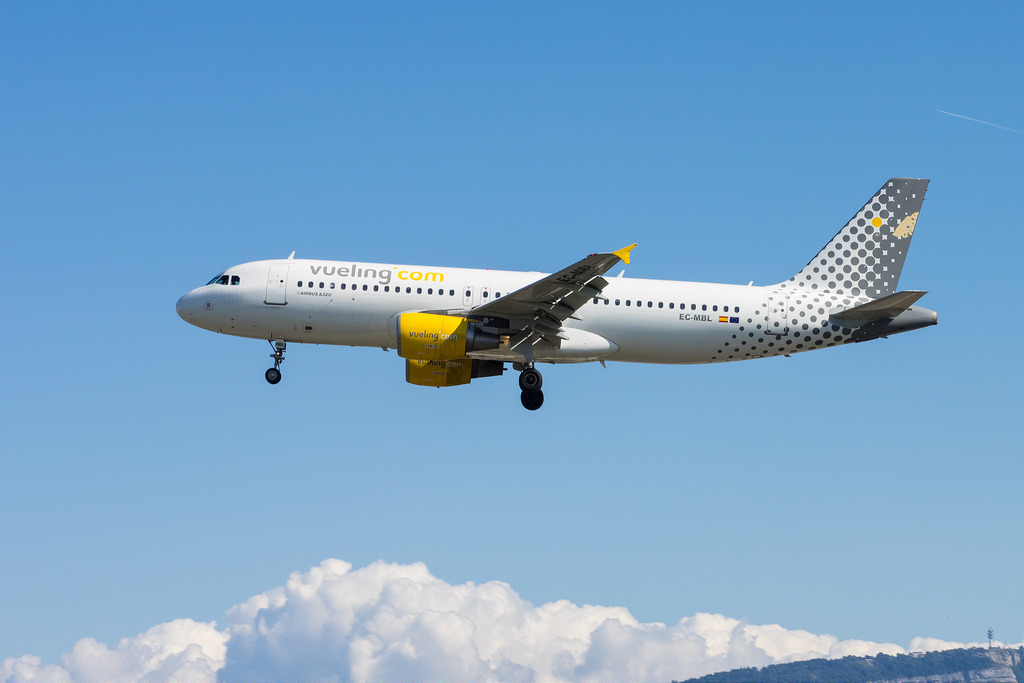 Photo of Vueling EC-MBL, Airbus A320
