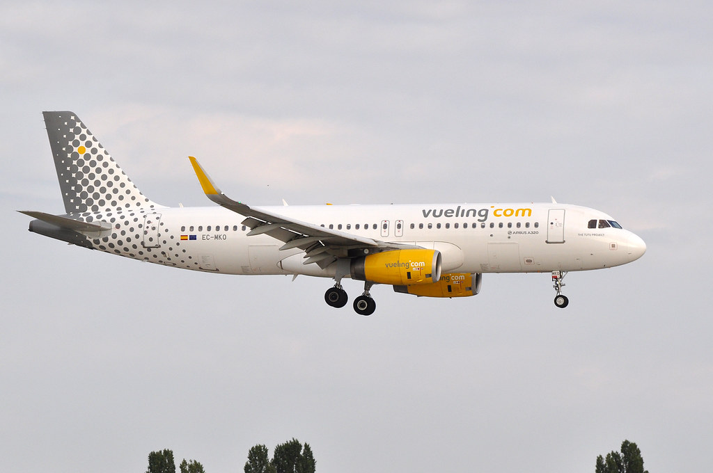 Photo of Vueling EC-MKO, Airbus A320