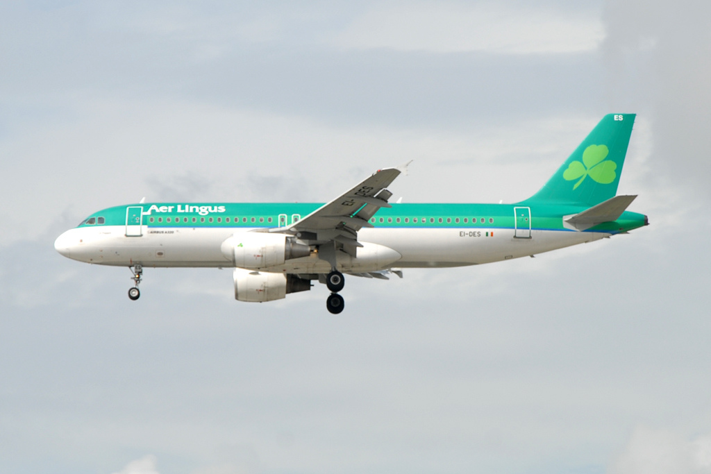 Photo of Aer Lingus EI-DES, Airbus A320