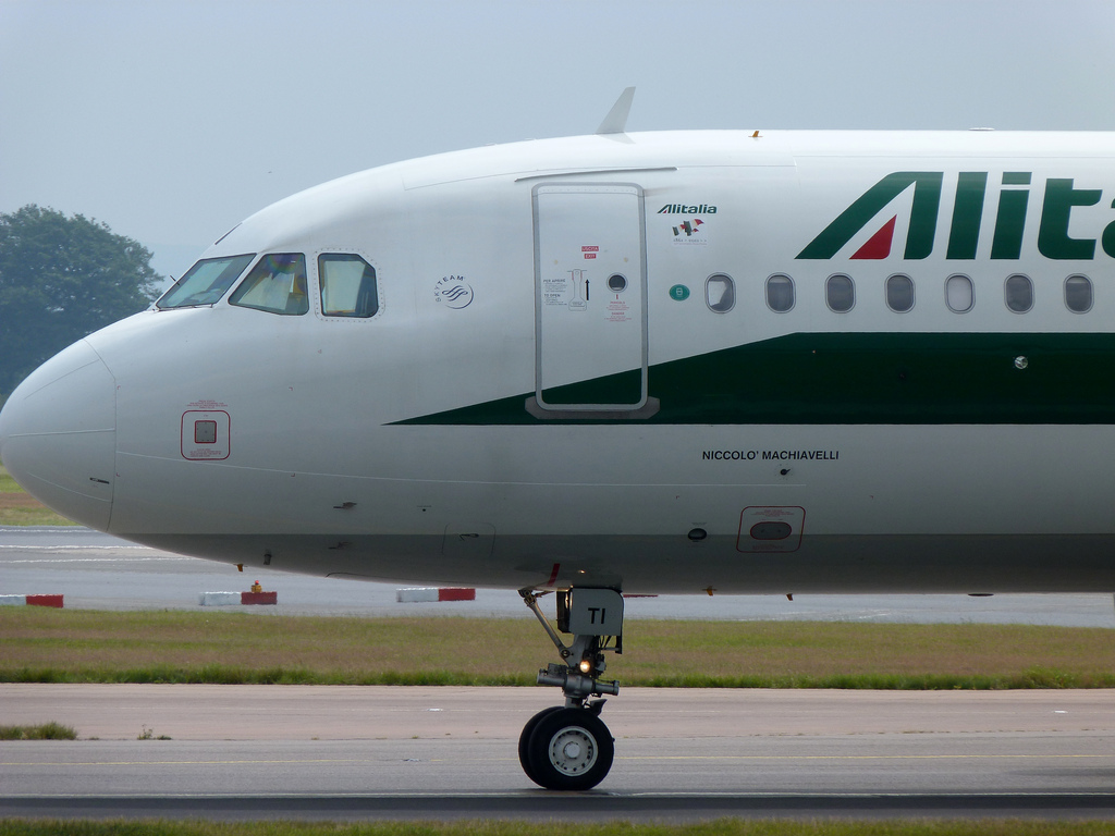 Photo of Alitalia EI-DTI, Airbus A320