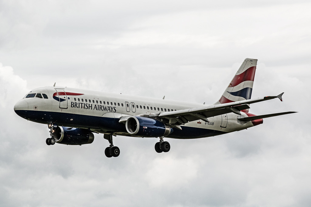Photo of British Airways G-EUUB, Airbus A320