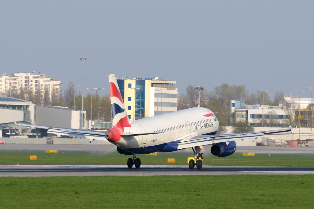 Photo of British Airways G-EUUD, Airbus A320