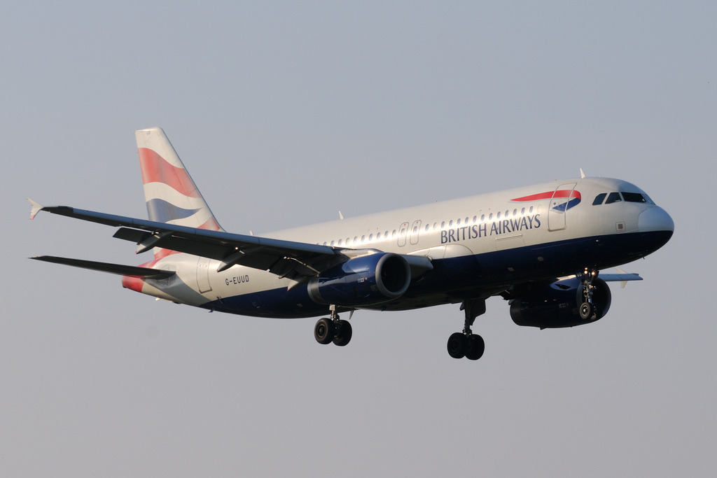 Photo of British Airways G-EUUD, Airbus A320