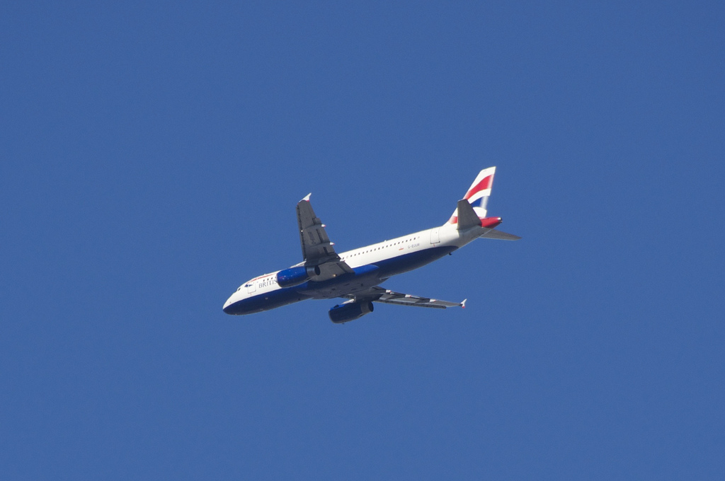 Photo of British Airways G-EUUR, Airbus A320