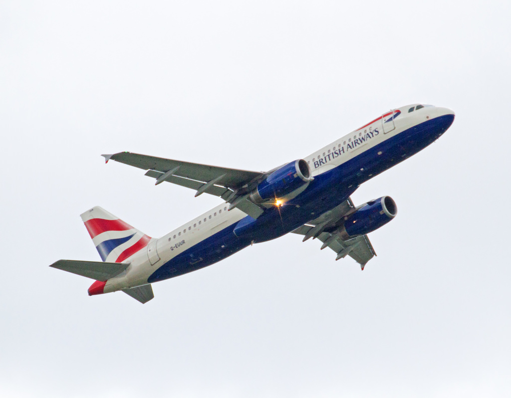 Photo of British Airways G-EUUR, Airbus A320