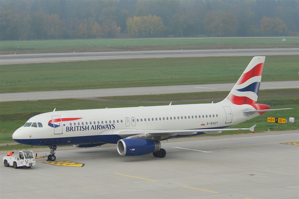 Photo of British Airways G-EUUT, Airbus A320