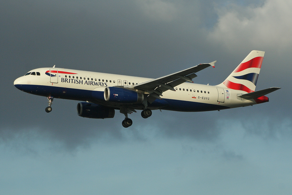 Photo of British Airways G-EUYC, Airbus A320