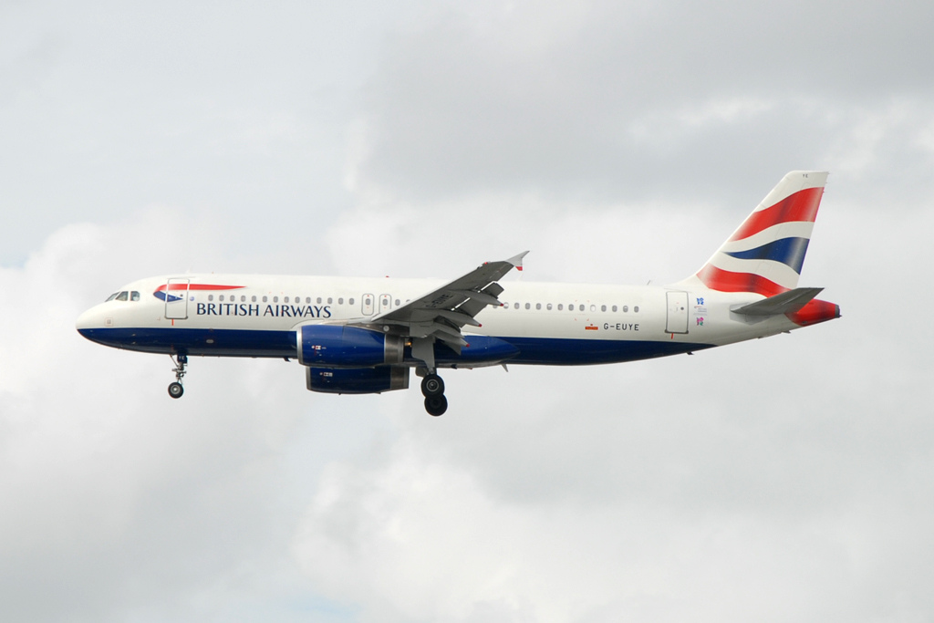 Photo of British Airways G-EUYE, Airbus A320